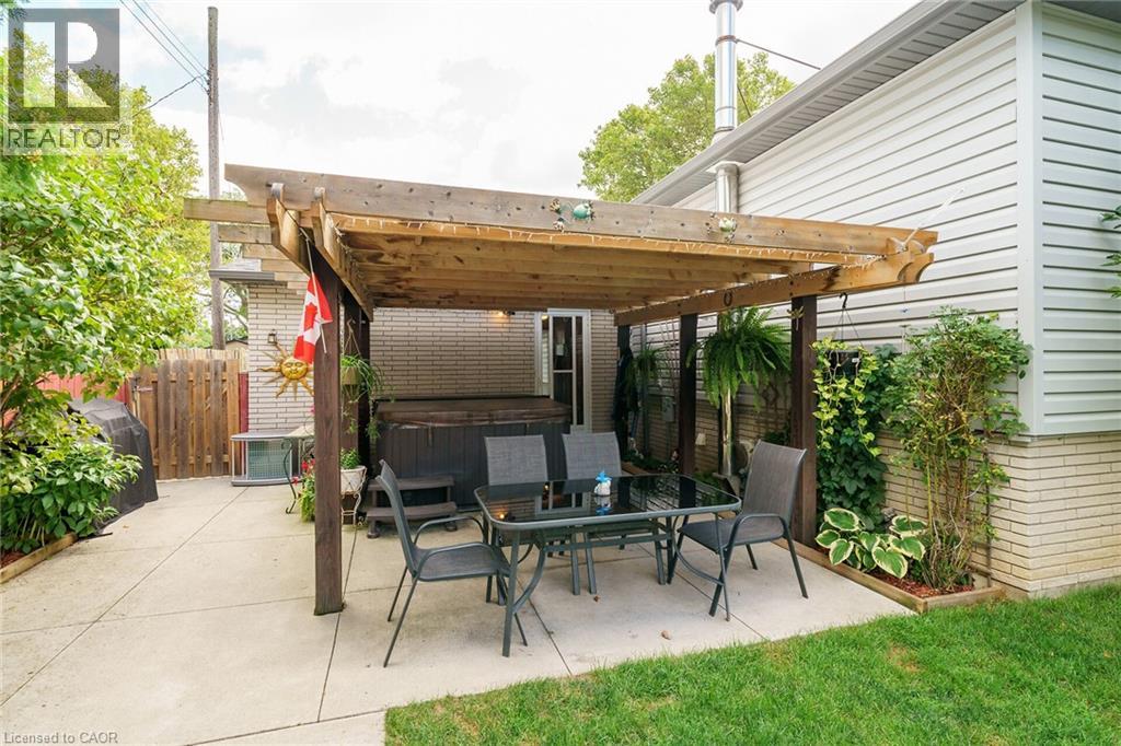 Photo 8 of 12 Glen Valley Drive, Hamilton ON