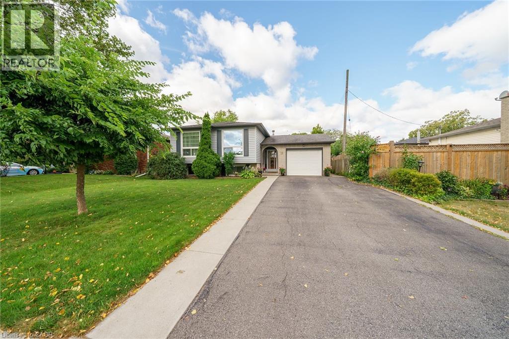 Photo 46 of 12 Glen Valley Drive, Hamilton ON