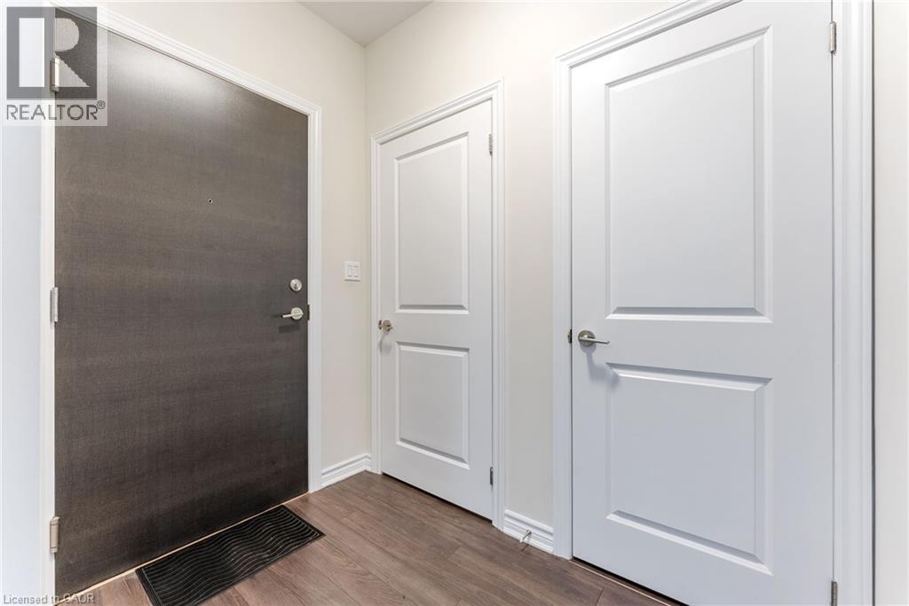 Photo 11 of 150 Oak Park Boulevard Unit 315, Oakville ON