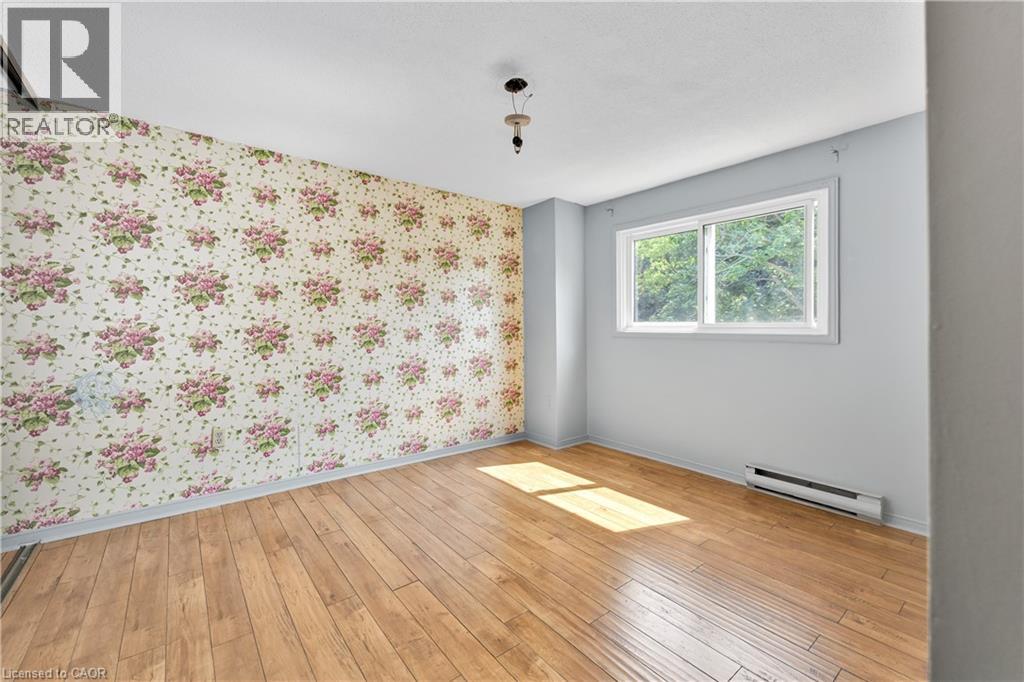 Photo 19 of 51 Caroga Court Unit 27, Hamilton ON