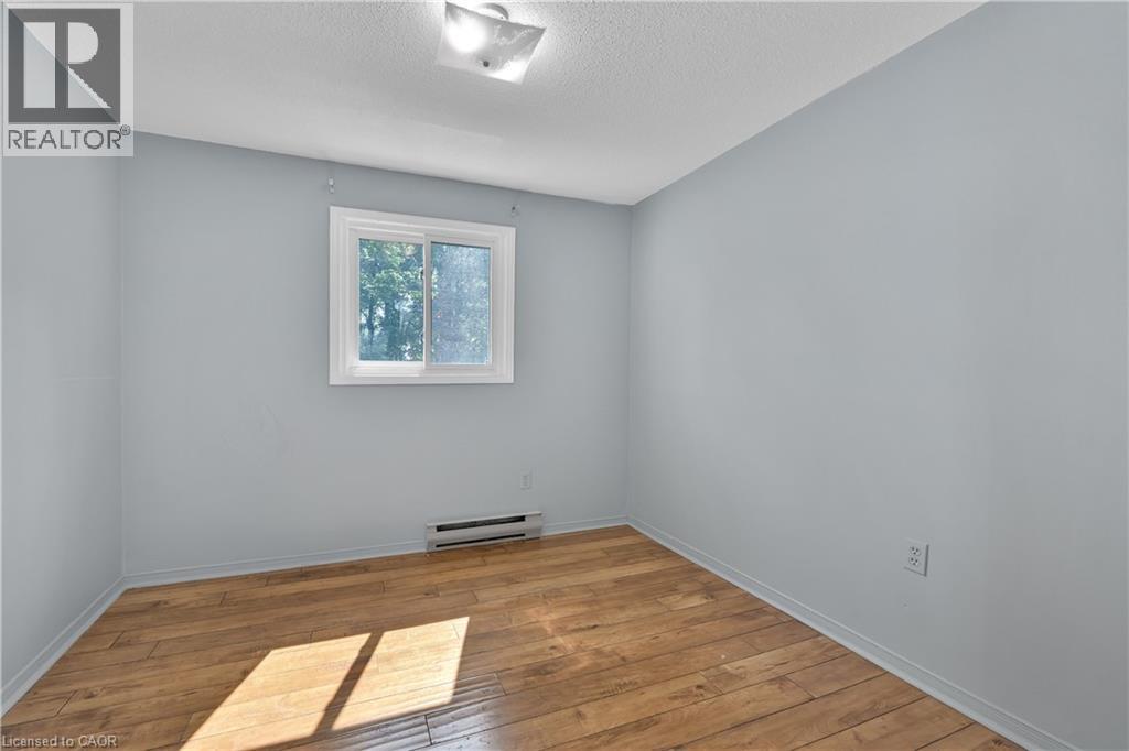 Photo 22 of 51 Caroga Court Unit 27, Hamilton ON