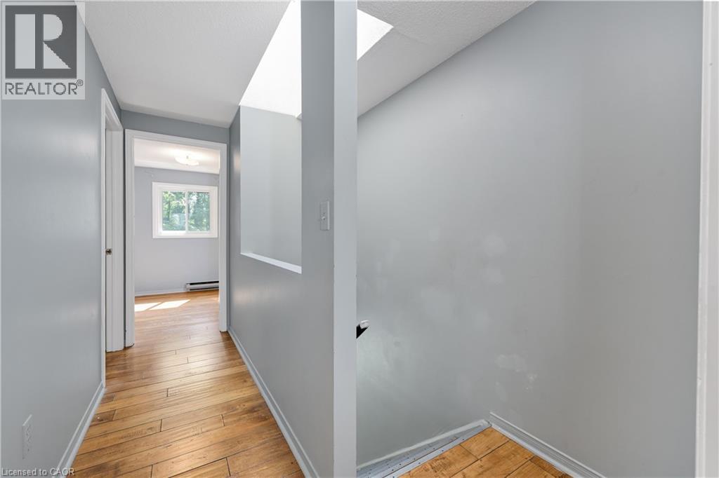 Photo 13 of 51 Caroga Court Unit 27, Hamilton ON