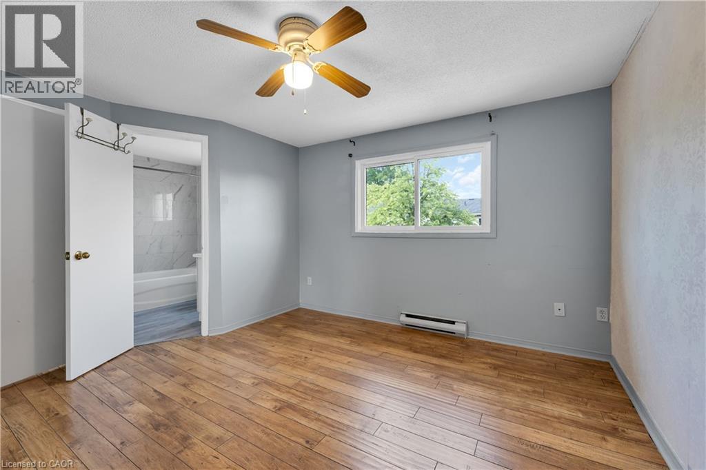 Photo 16 of 51 Caroga Court Unit 27, Hamilton ON