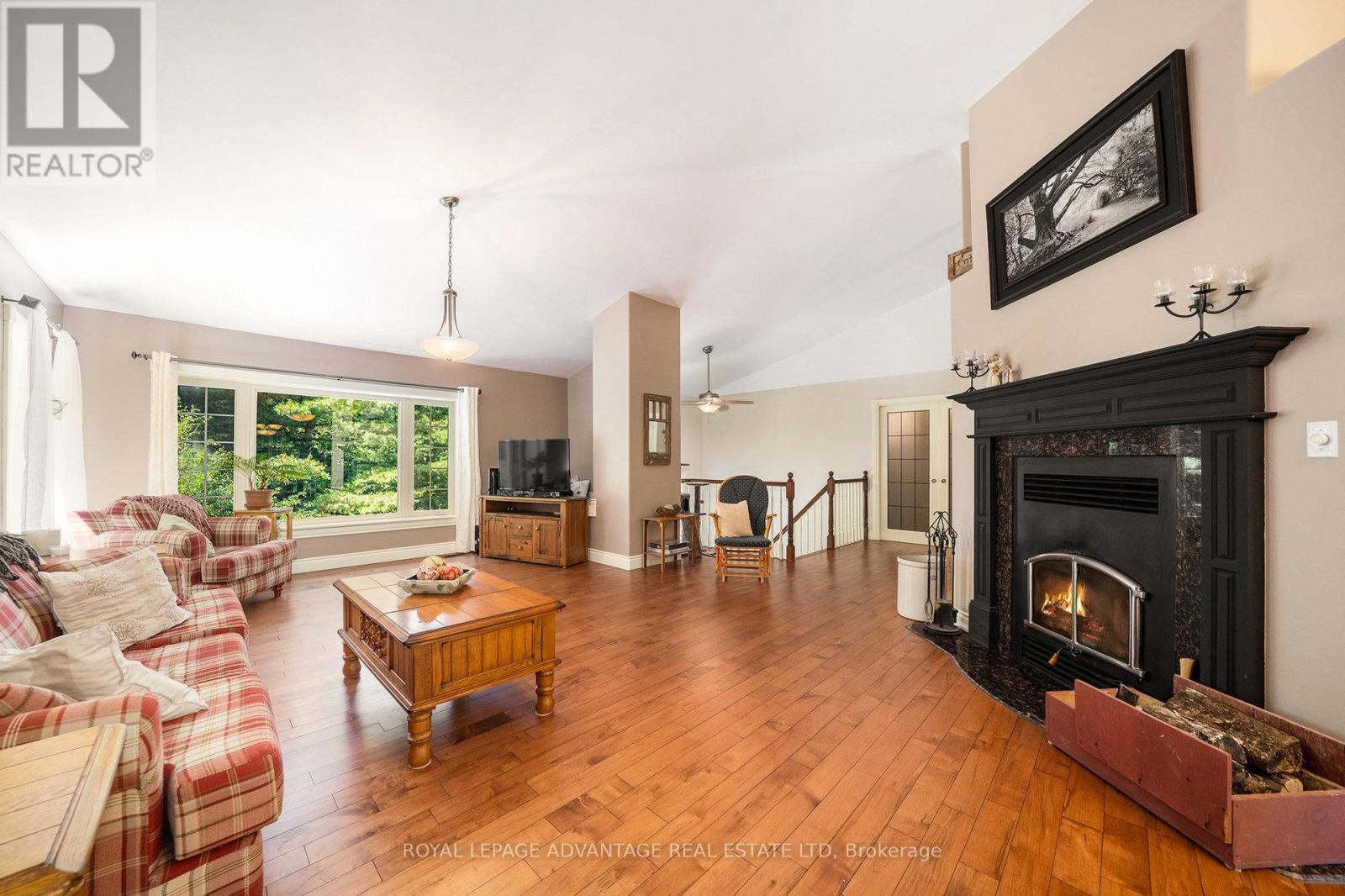 Photo 8 of 334 Station Road, Drummond North Elmsley ON