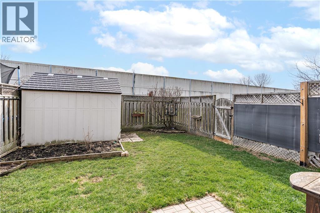 Photo 7 of 27 Marina Point Crescent, Hamilton ON