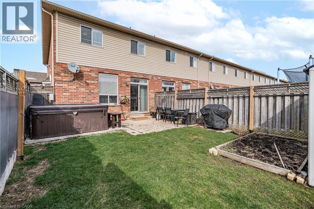 Photo 22 of 27 Marina Point Crescent, Hamilton ON