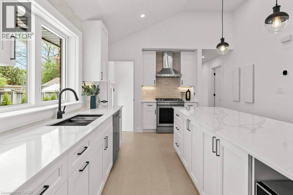 Photo 15 of 877 Condor Drive, Burlington ON