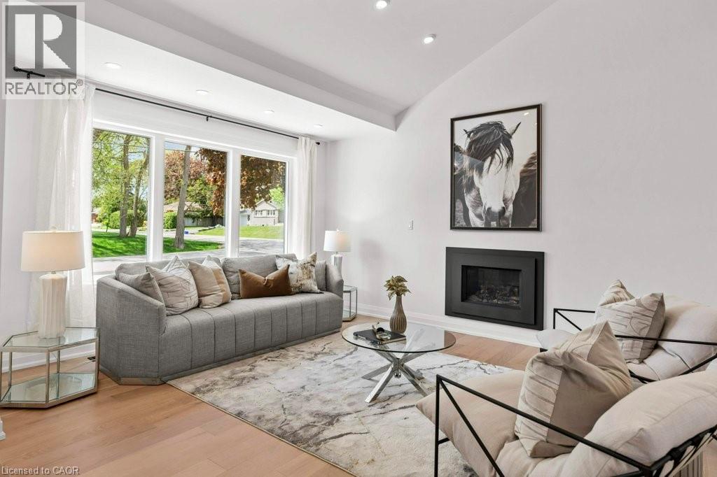 Photo 7 of 877 Condor Drive, Burlington ON