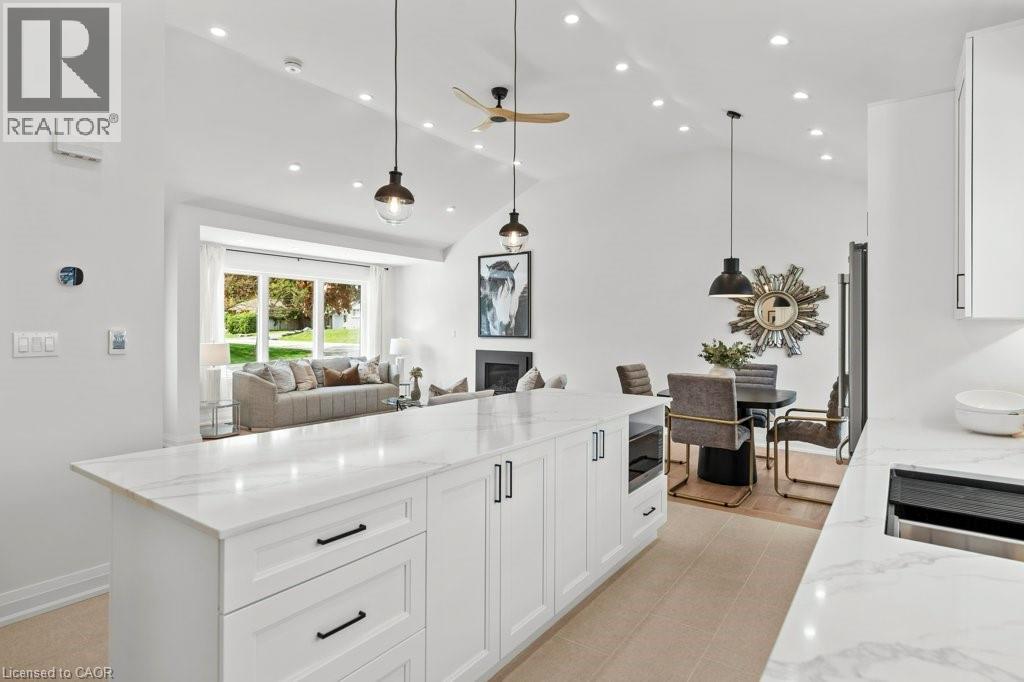 Photo 17 of 877 Condor Drive, Burlington ON