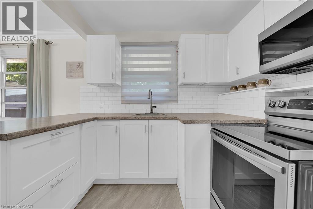 Photo 11 of 48 Alma Street S, Hagersville ON