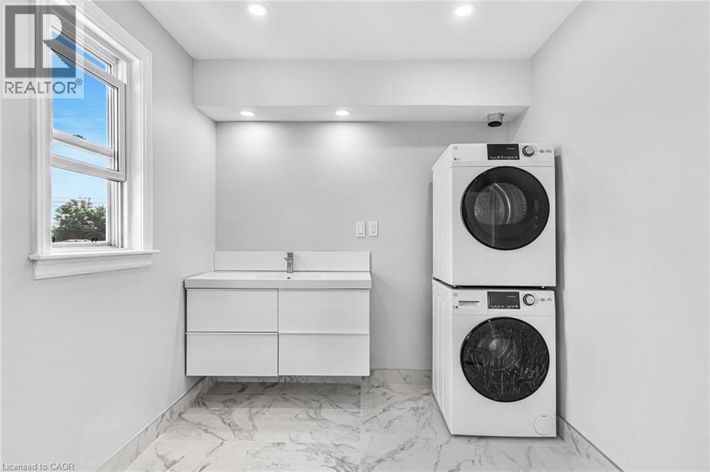Photo 45 of 146 Craigroyston Road, Hamilton ON