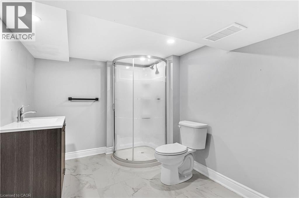 Photo 33 of 146 Craigroyston Road, Hamilton ON