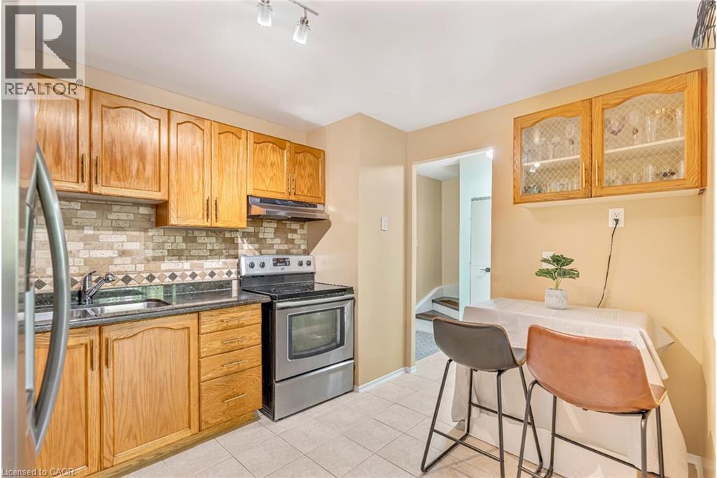 Photo 27 of 1050 Falgarwood Drive Unit 121, Oakville ON