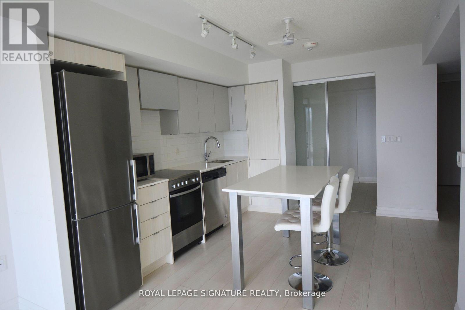Photo 3 of 1610 30 Gibbs Road, Toronto ON