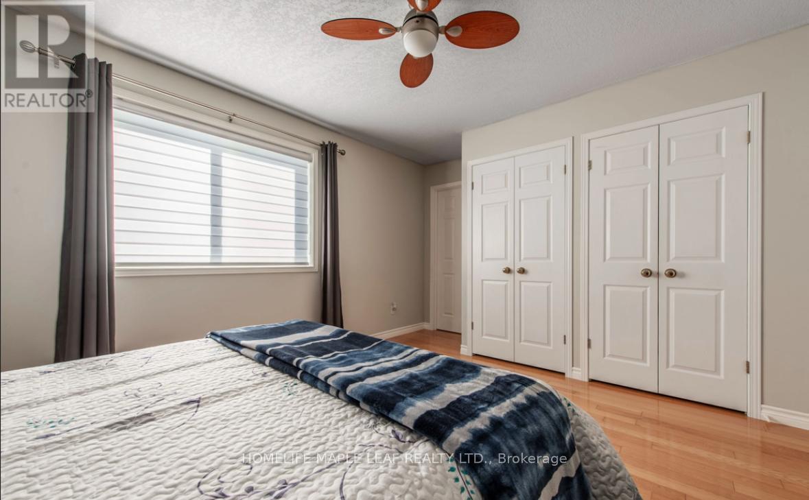 Photo 13 of 53 Biscayne Crescent, Orangeville ON