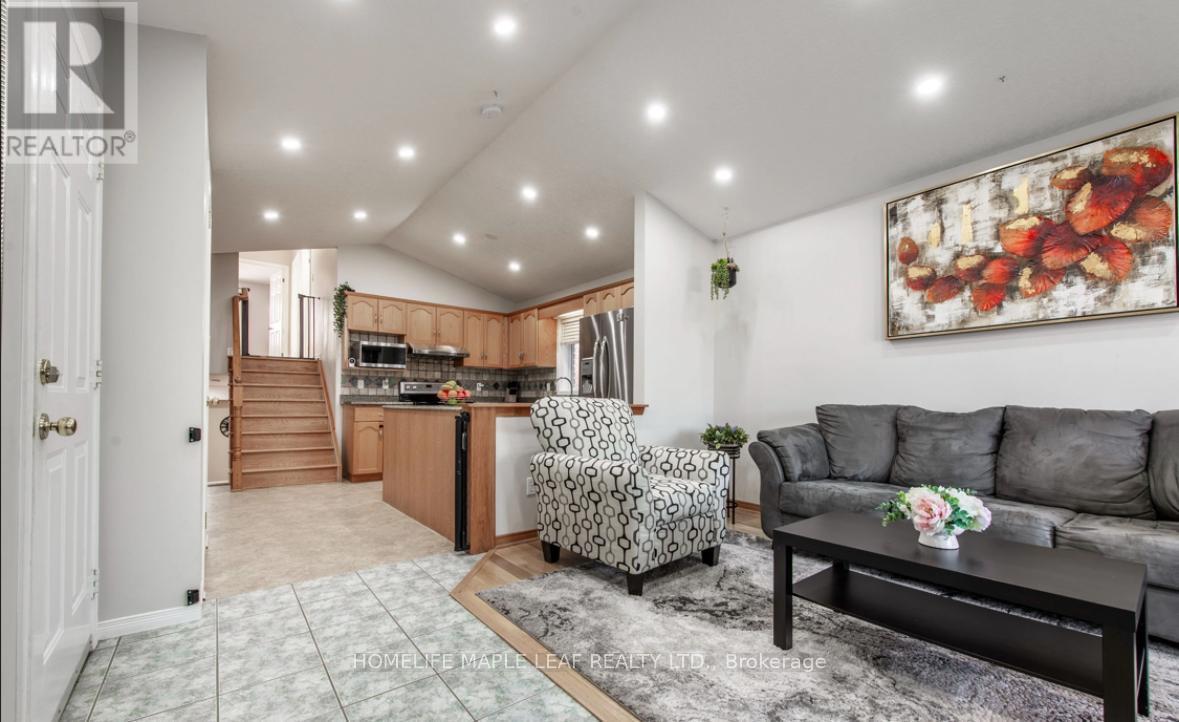 Photo 3 of 53 Biscayne Crescent, Orangeville ON
