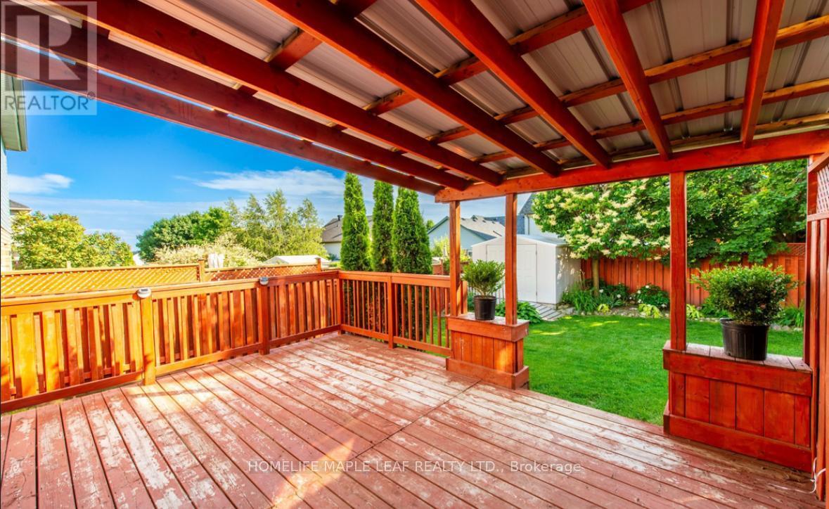Photo 32 of 53 Biscayne Crescent, Orangeville ON