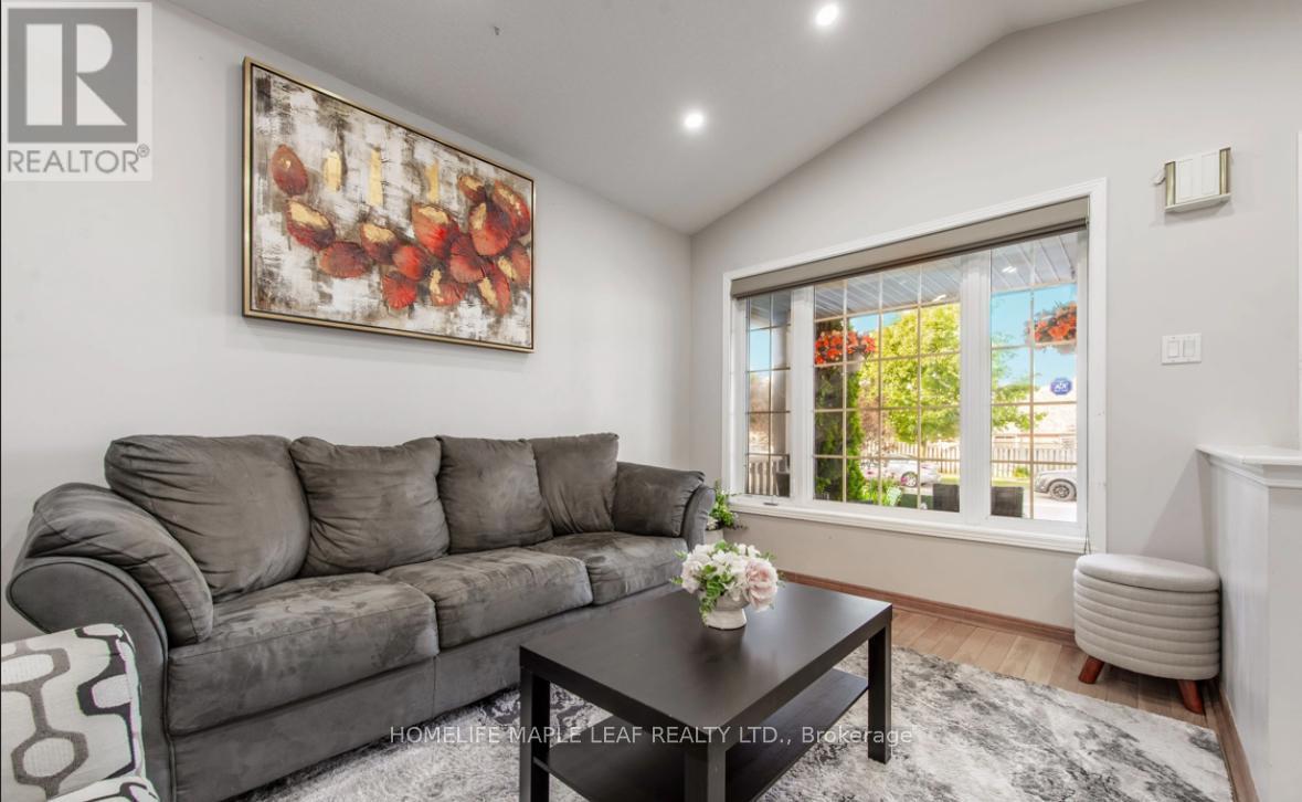 Photo 38 of 53 Biscayne Crescent, Orangeville ON