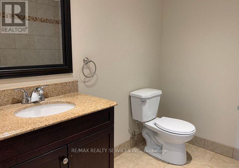 Photo 10 of 1412 35 Trailwood Drive, Mississauga ON