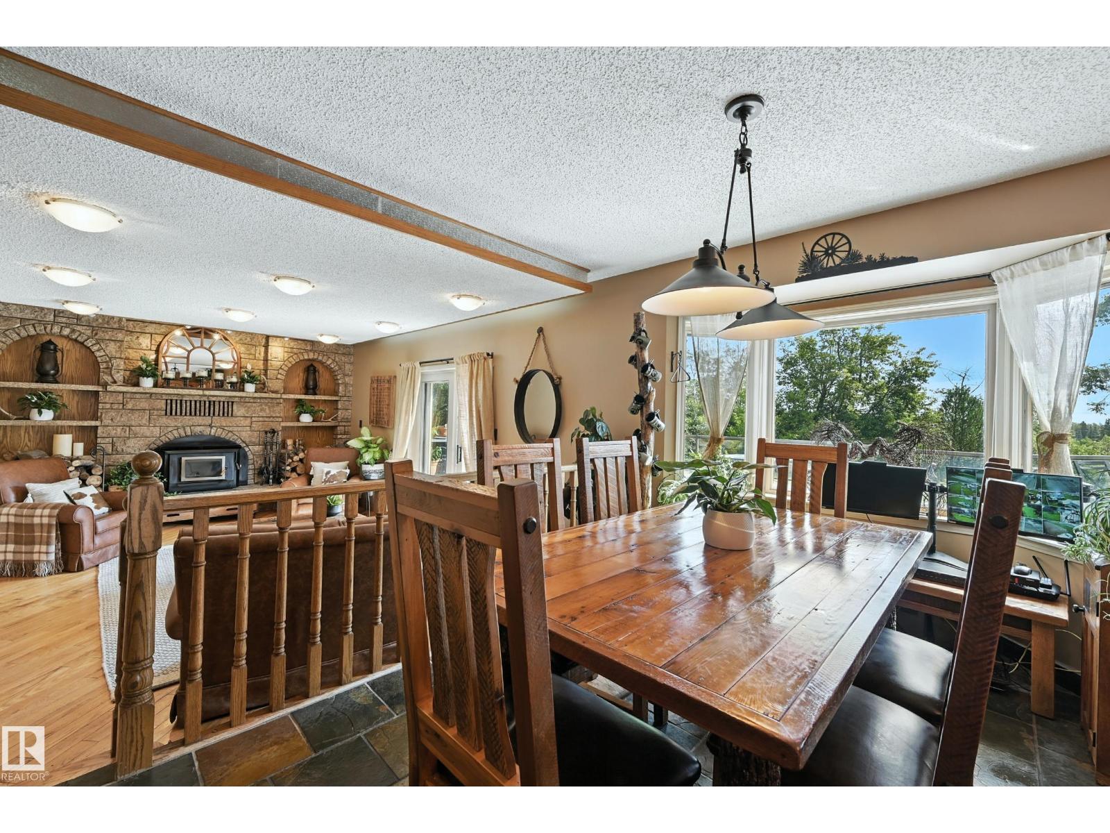16815 41 AV SW - 16