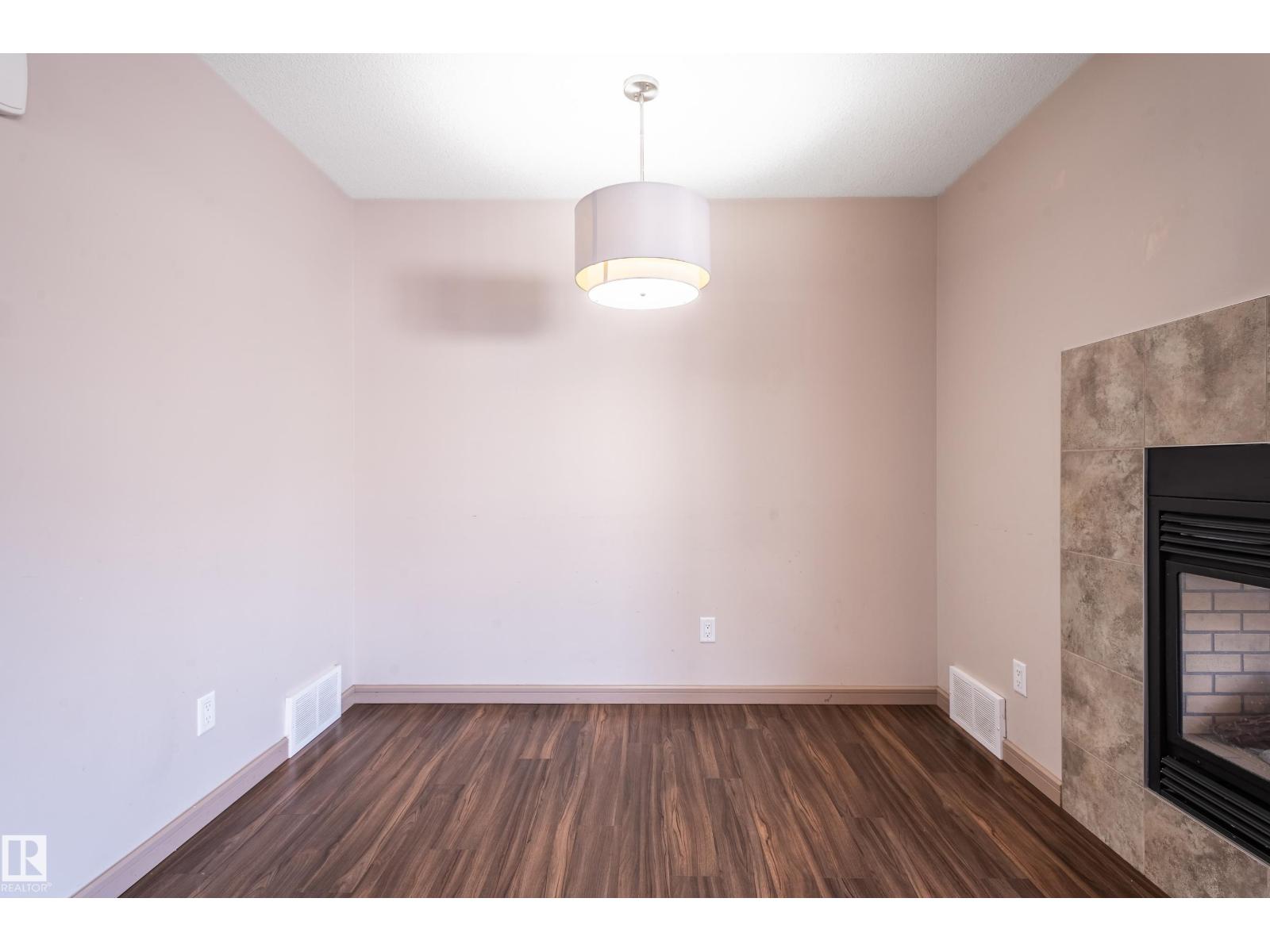 Photo 1 of 1020 175 St Sw, Edmonton AB