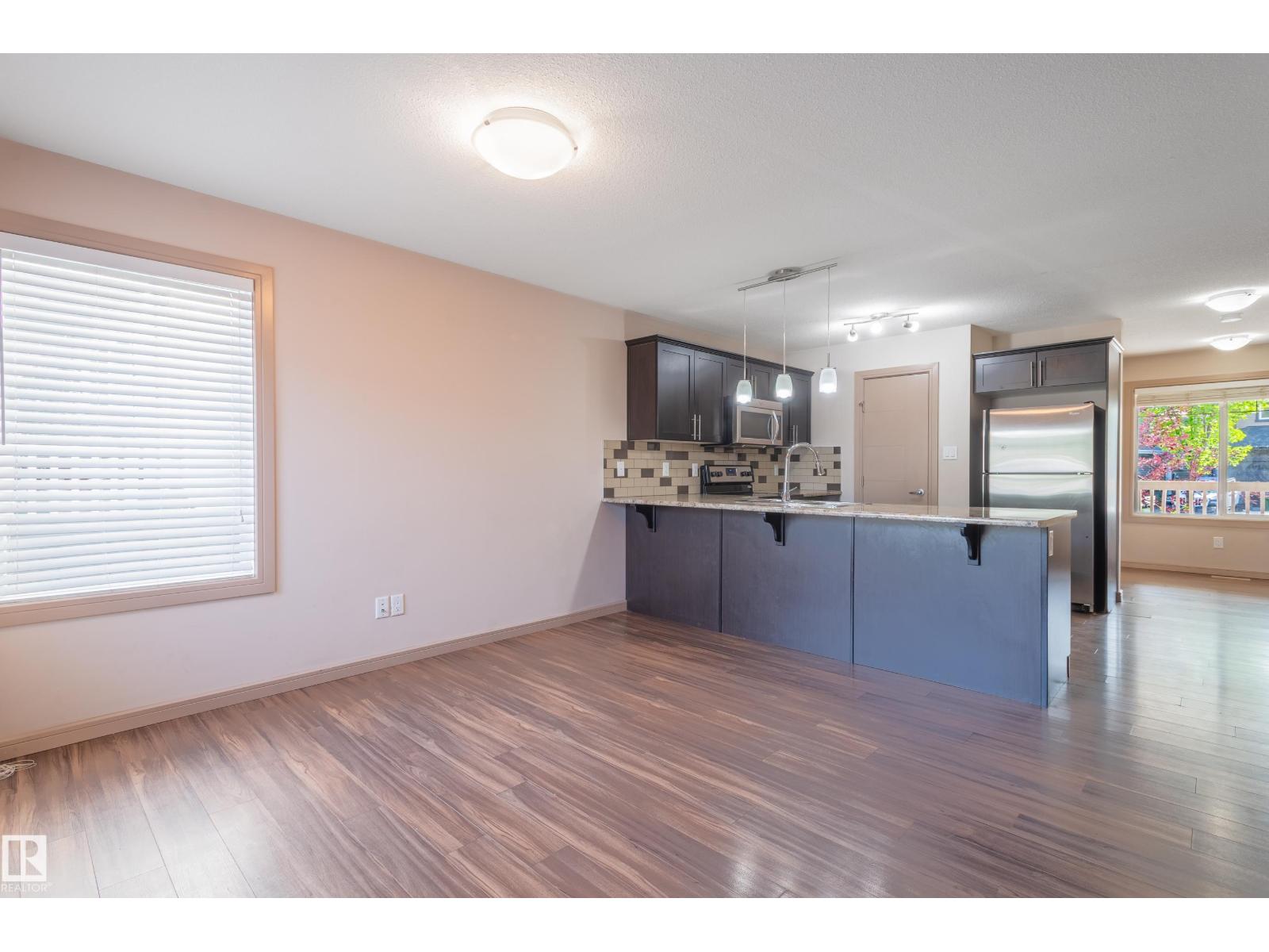 Photo 9 of 1020 175 St Sw, Edmonton AB