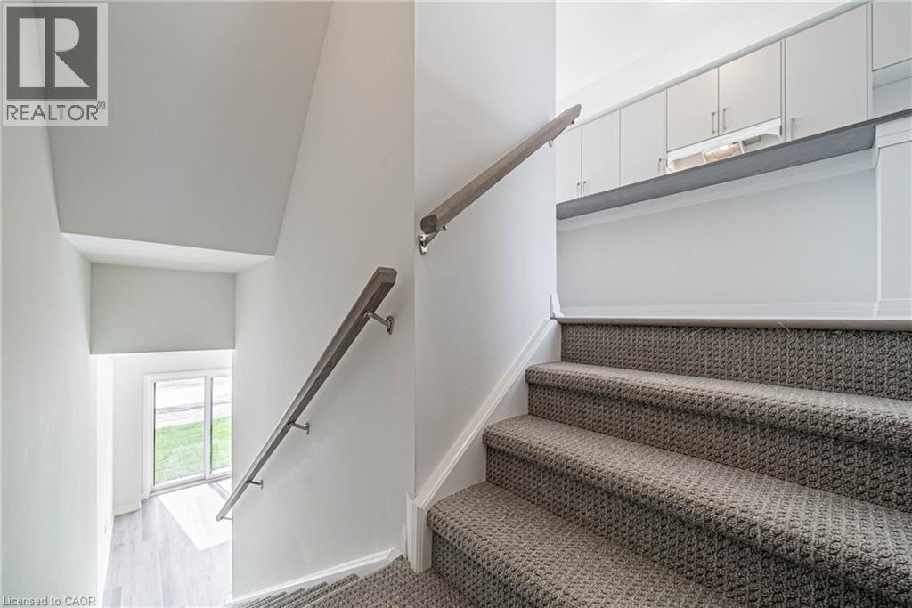 Photo 18 of 155 Equestrian Way Unit 88, Cambridge ON