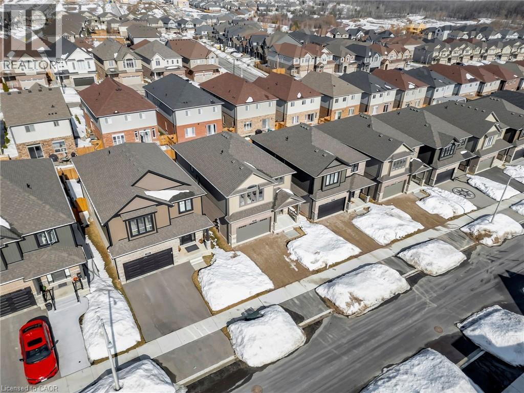 Photo 35 of 364 Chokecherry Crescent, Waterloo ON