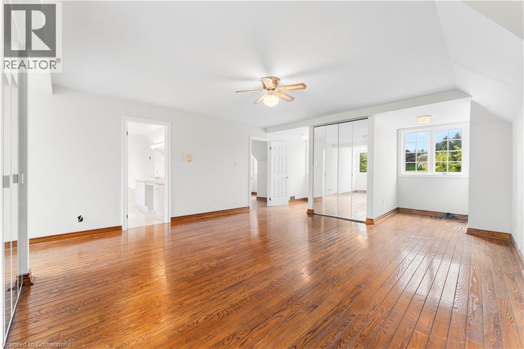 Photo 24 of 21 Woodland Acres Crescent, Vaughan ON