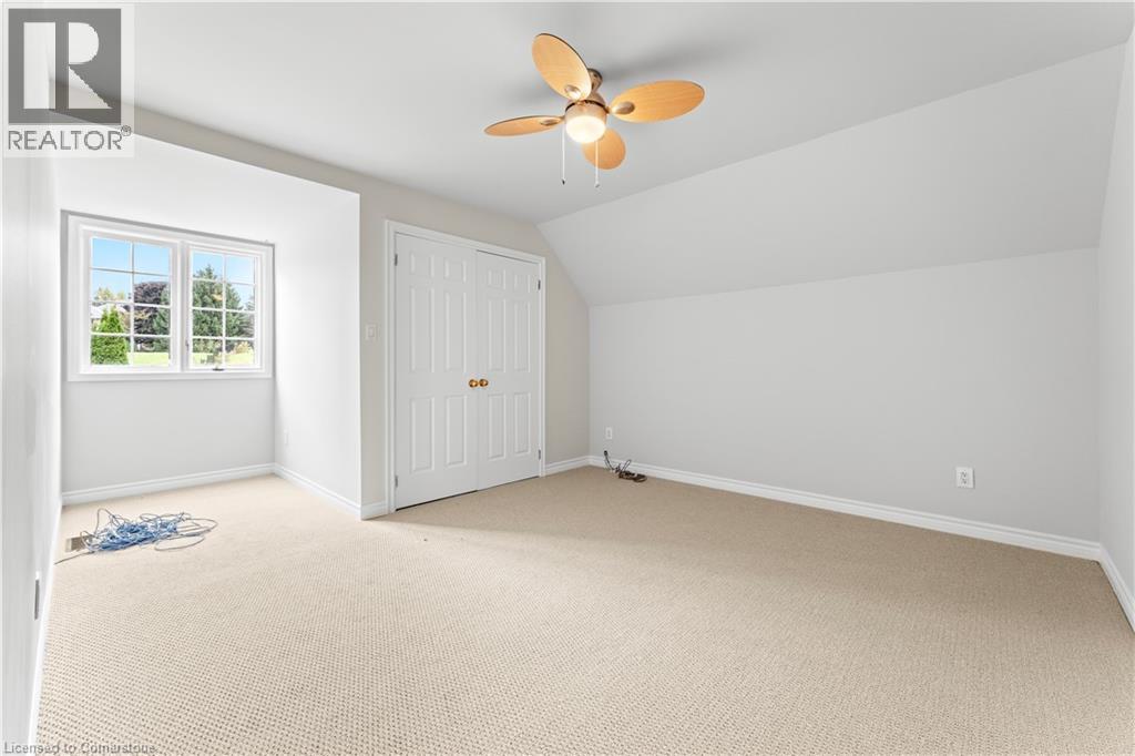 Photo 20 of 21 Woodland Acres Crescent, Vaughan ON
