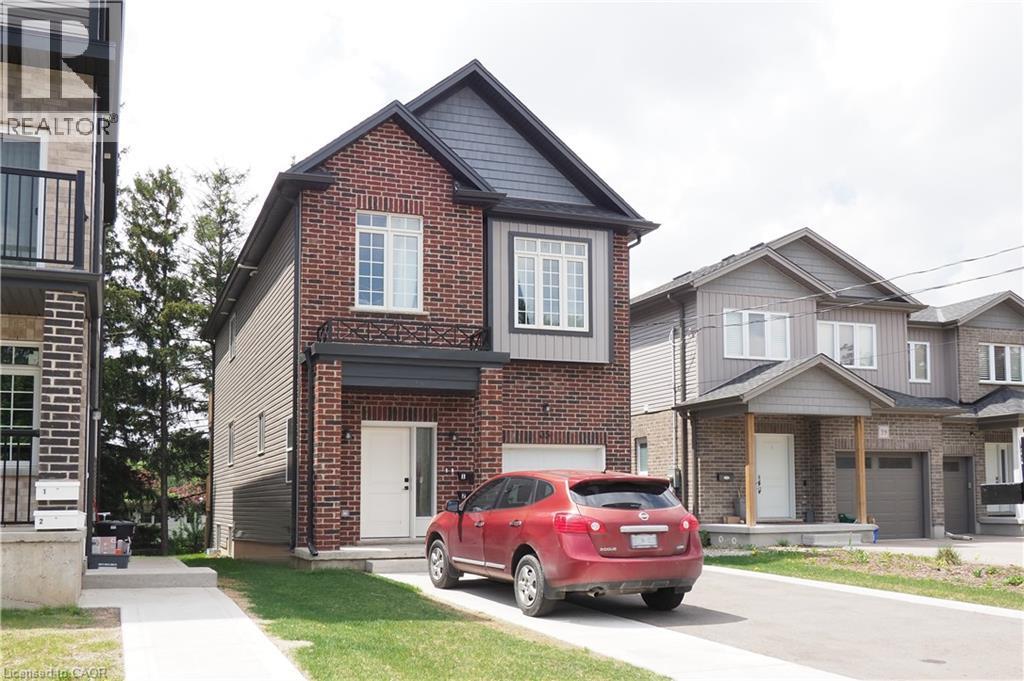 Photo 21 of 35 Belmont Avenue W, Kitchener ON