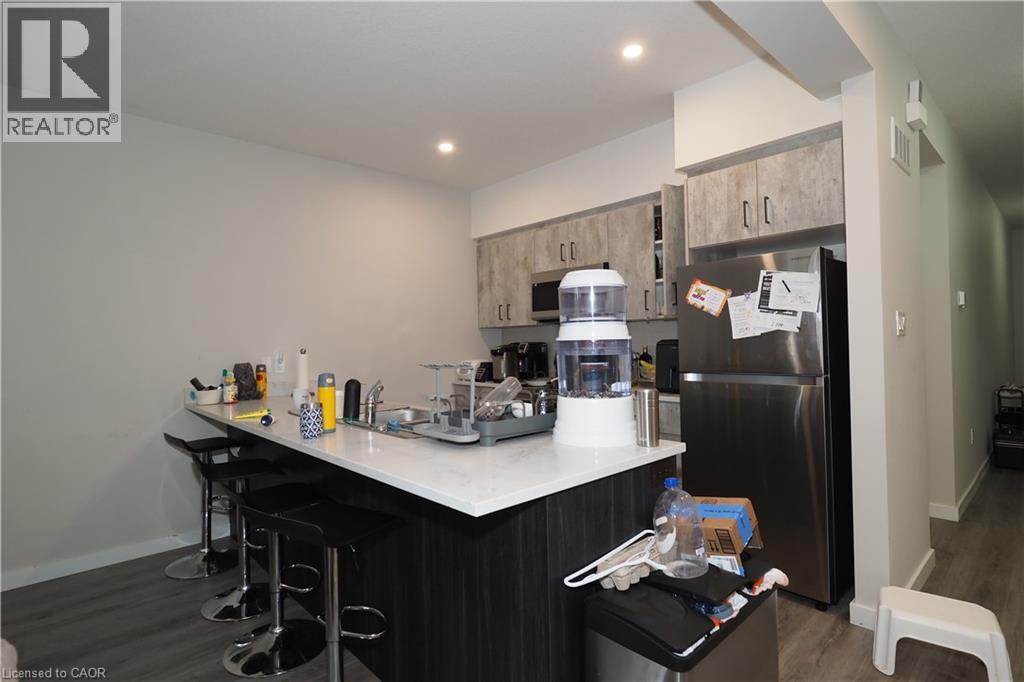 Photo 14 of 35 Belmont Avenue W, Kitchener ON