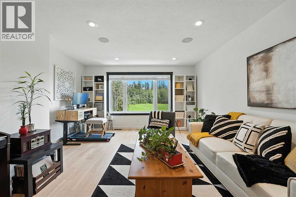 Photo 4 of 66 Grove Close, Red Deer AB