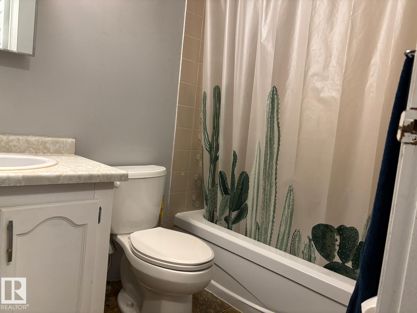 #212 5705 51 STREET - 14