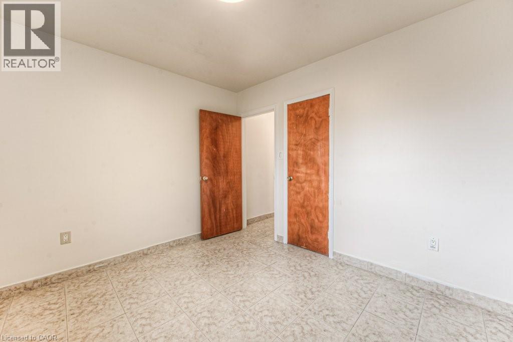 Photo 9 of 24 Cait Avenue, Kitchener ON