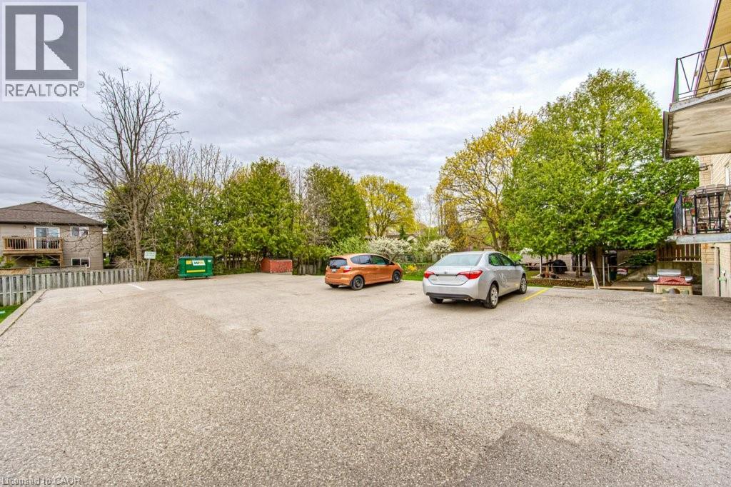 Photo 15 of 24 Cait Avenue, Kitchener ON