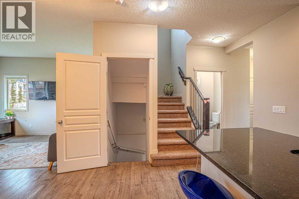 Photo 16 of 4 Copperpond Parade Se, Calgary AB