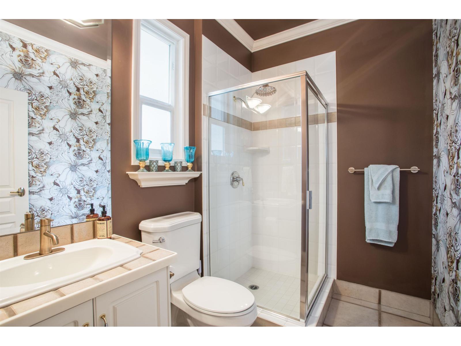 Photo 33 of 5793 E Kettle Crescent, Surrey BC