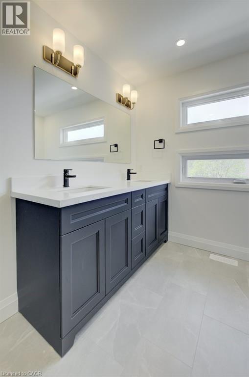 Photo 12 of 573 Guelph Street, Kitchener ON