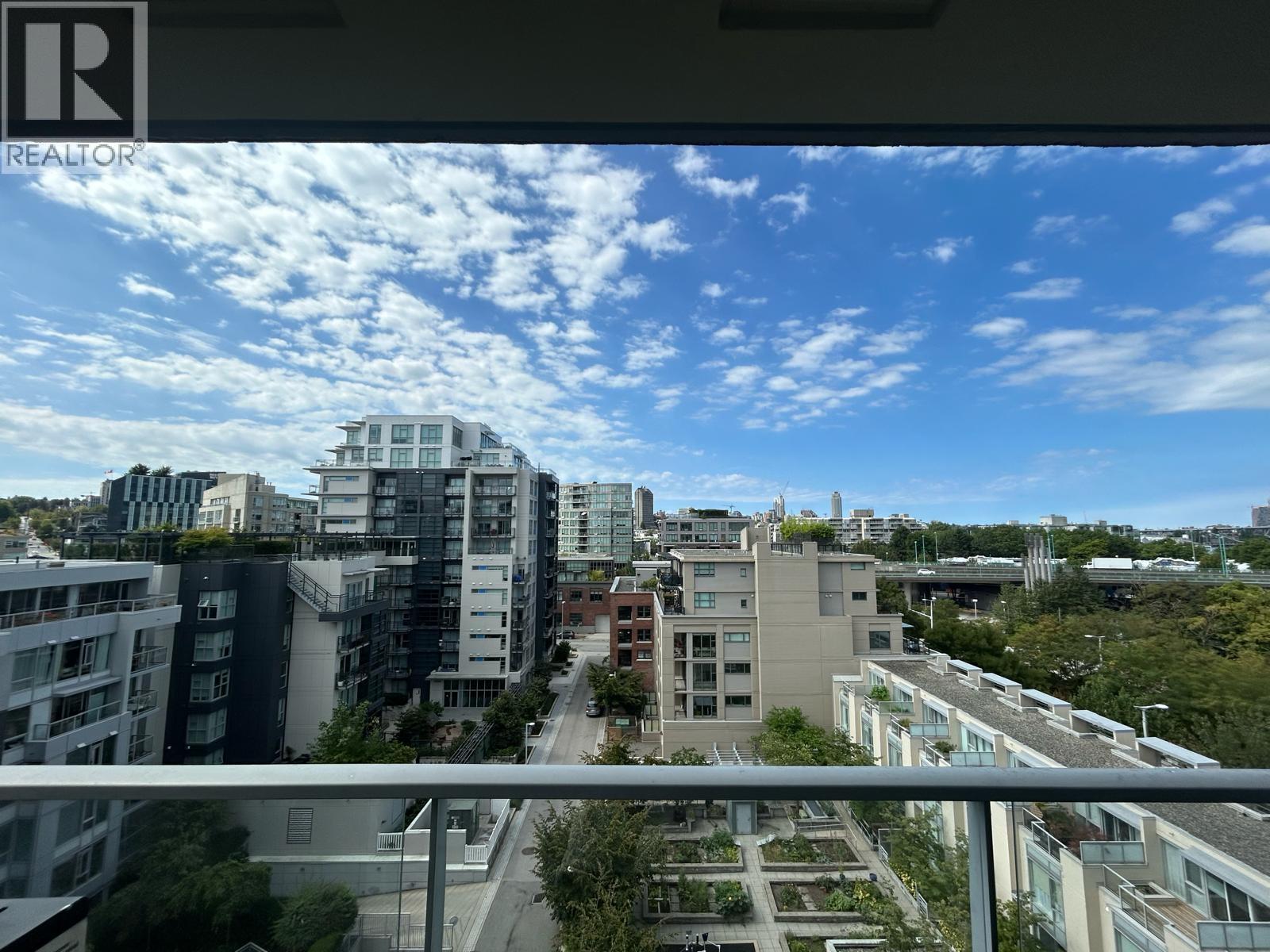Photo 6 of 907 1833 Crowe Street, Vancouver BC