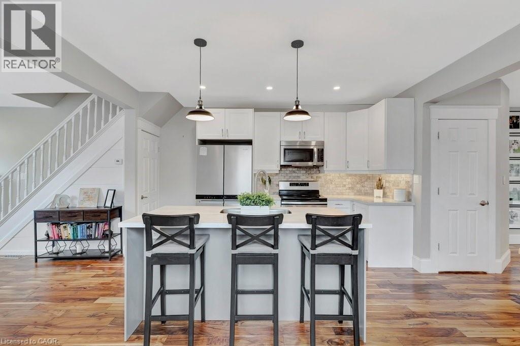 Photo 27 of 102 Poplar Avenue, Acton ON