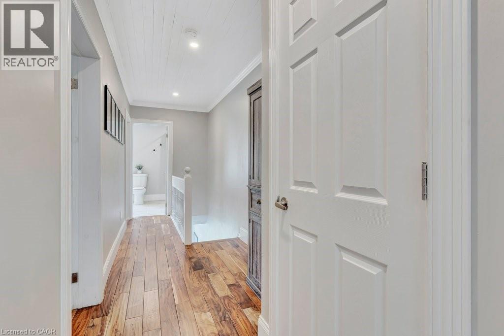 Photo 5 of 102 Poplar Avenue, Acton ON