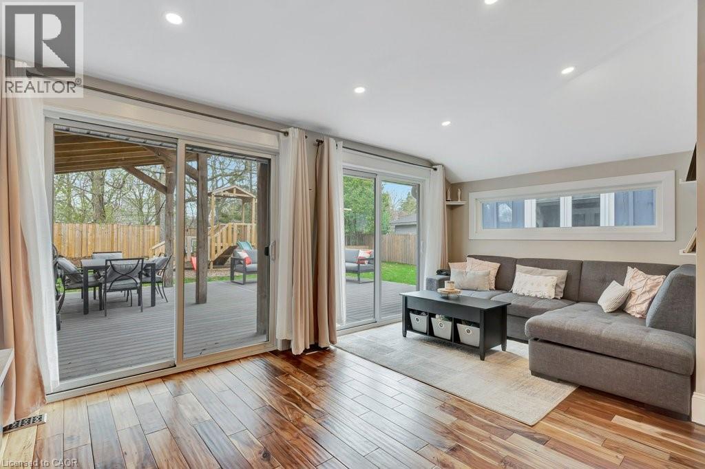 Photo 13 of 102 Poplar Avenue, Acton ON