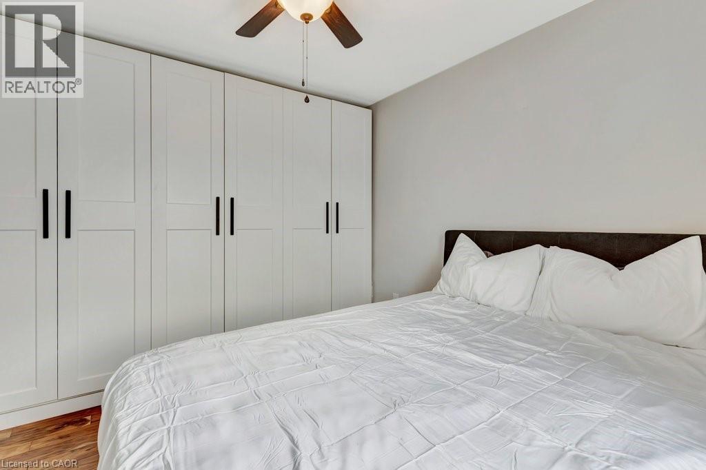 Photo 12 of 102 Poplar Avenue, Acton ON