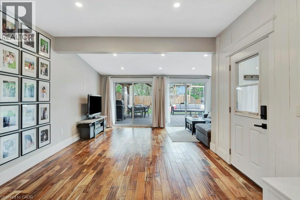 Photo 21 of 102 Poplar Avenue, Acton ON