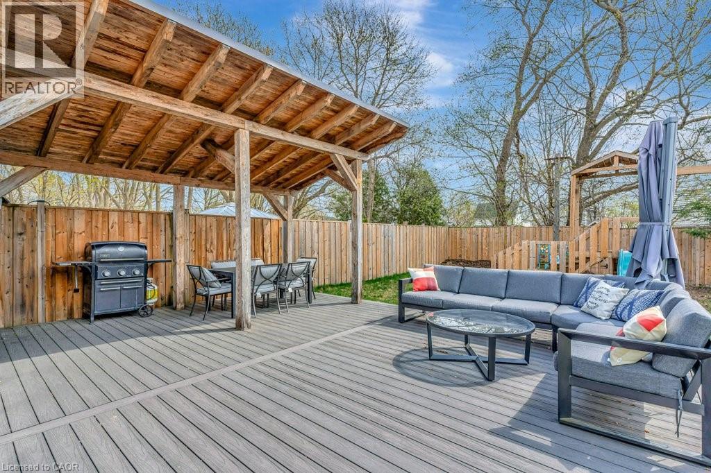 Photo 10 of 102 Poplar Avenue, Acton ON