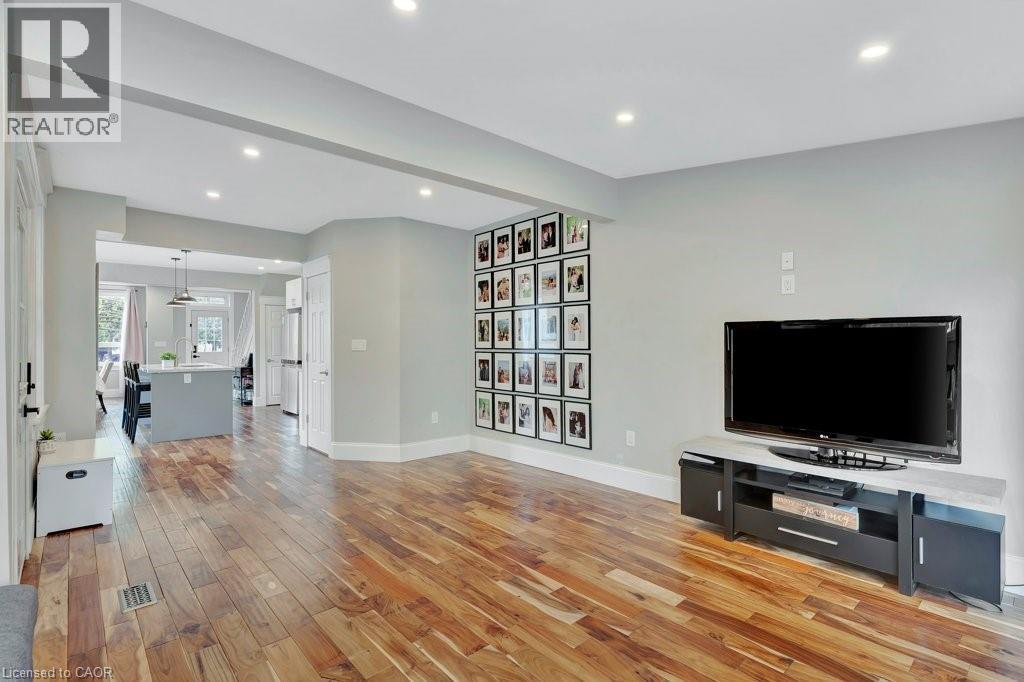 Photo 22 of 102 Poplar Avenue, Acton ON