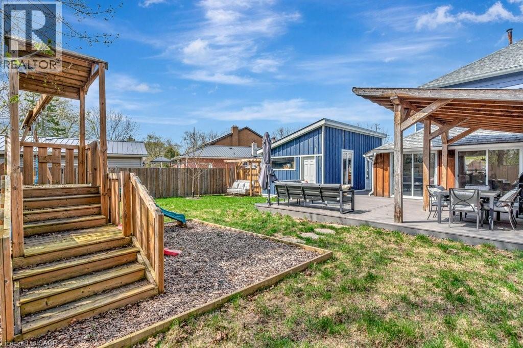 Photo 31 of 102 Poplar Avenue, Acton ON