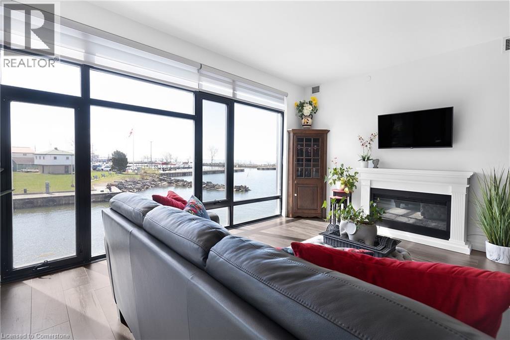 Photo 36 of 38 Harbour Street Unit 203, Port Dover ON