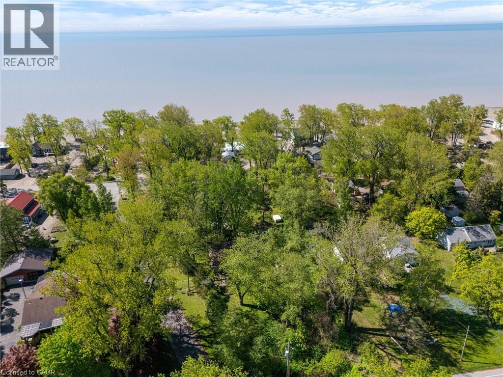Photo 25 of 303 Erie Boulevard, Long Point ON